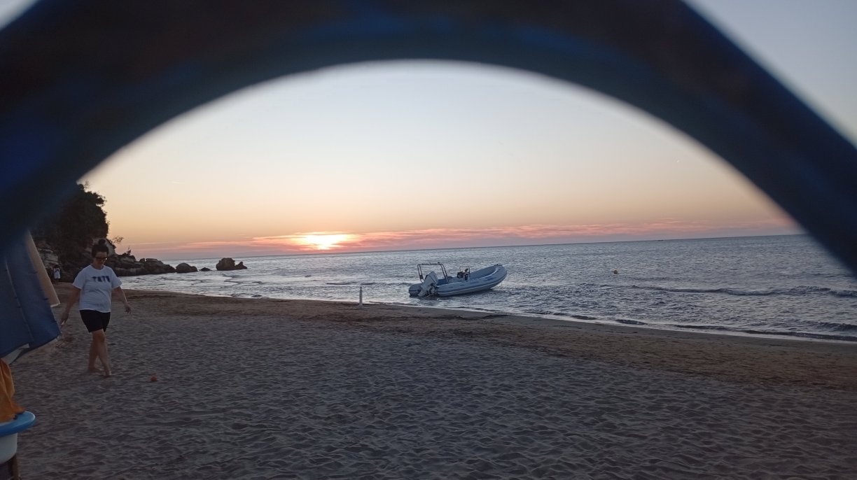 Baia Calenella-官方