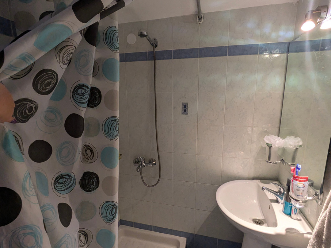 Blue Sky Hotel Apts主图