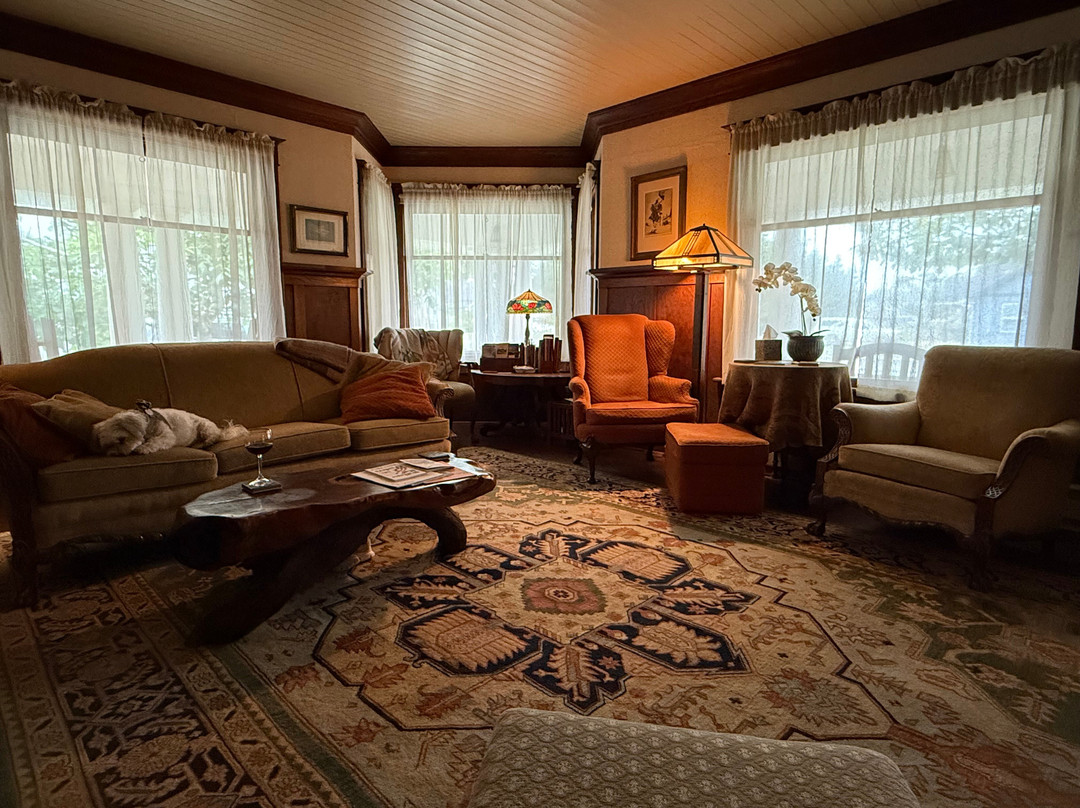 The George Johnson House主图