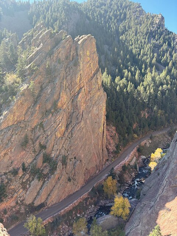 Smile Mountain Guides-戈尔登必去景点