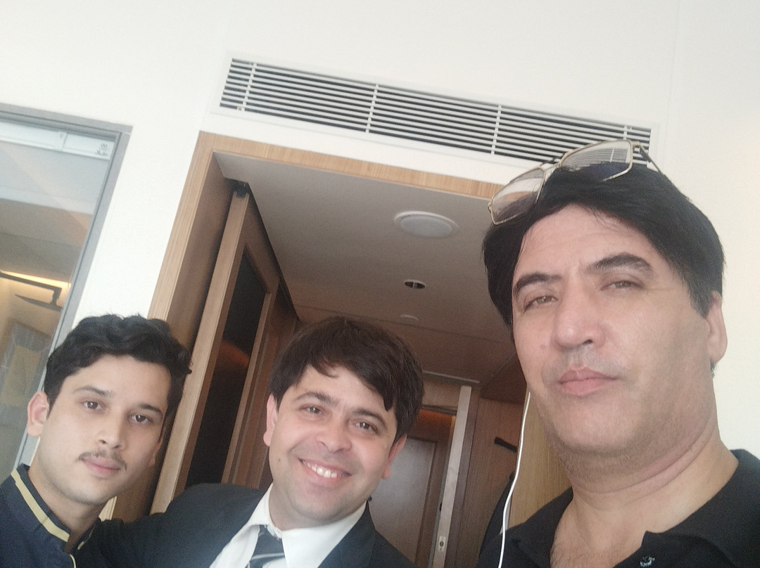 The Landmark Towers主图