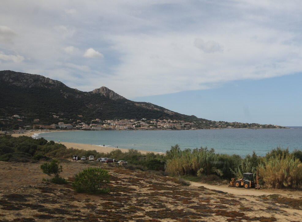Le village et la plage d'Algajola