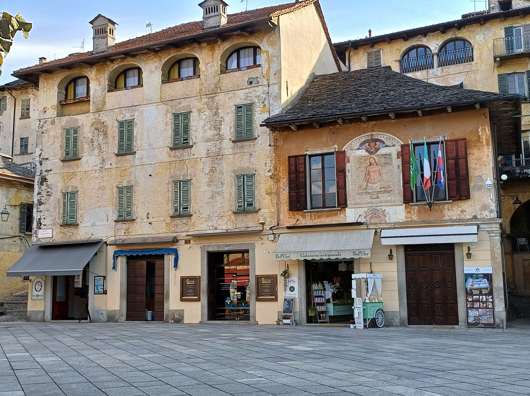 Piazza Motta-奥尔塔圣朱利奥必去景点