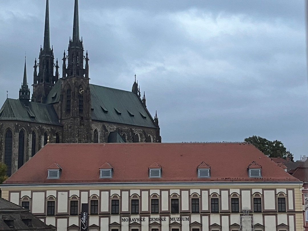 格兰子酒店主图