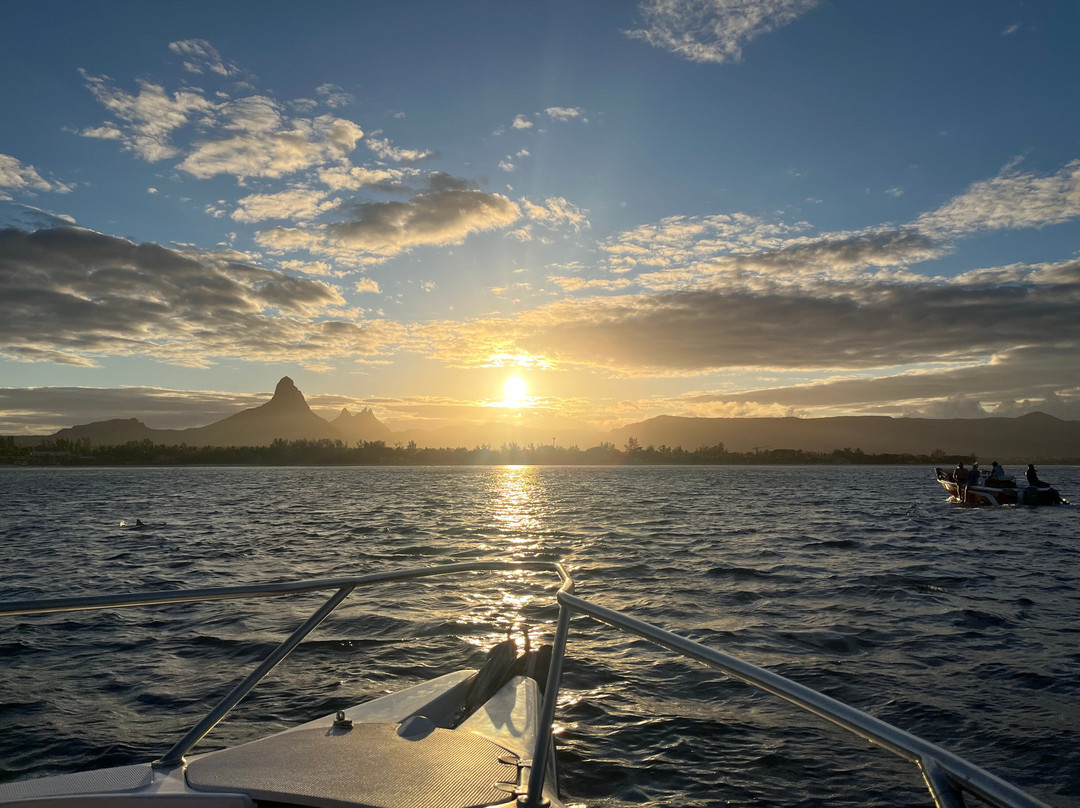 Vitamin Sea™-Black River必去景点