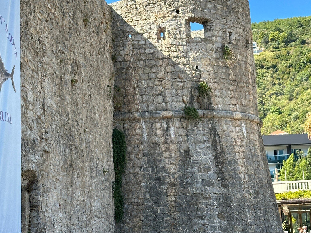 Budva City Walls-布德瓦必去景点