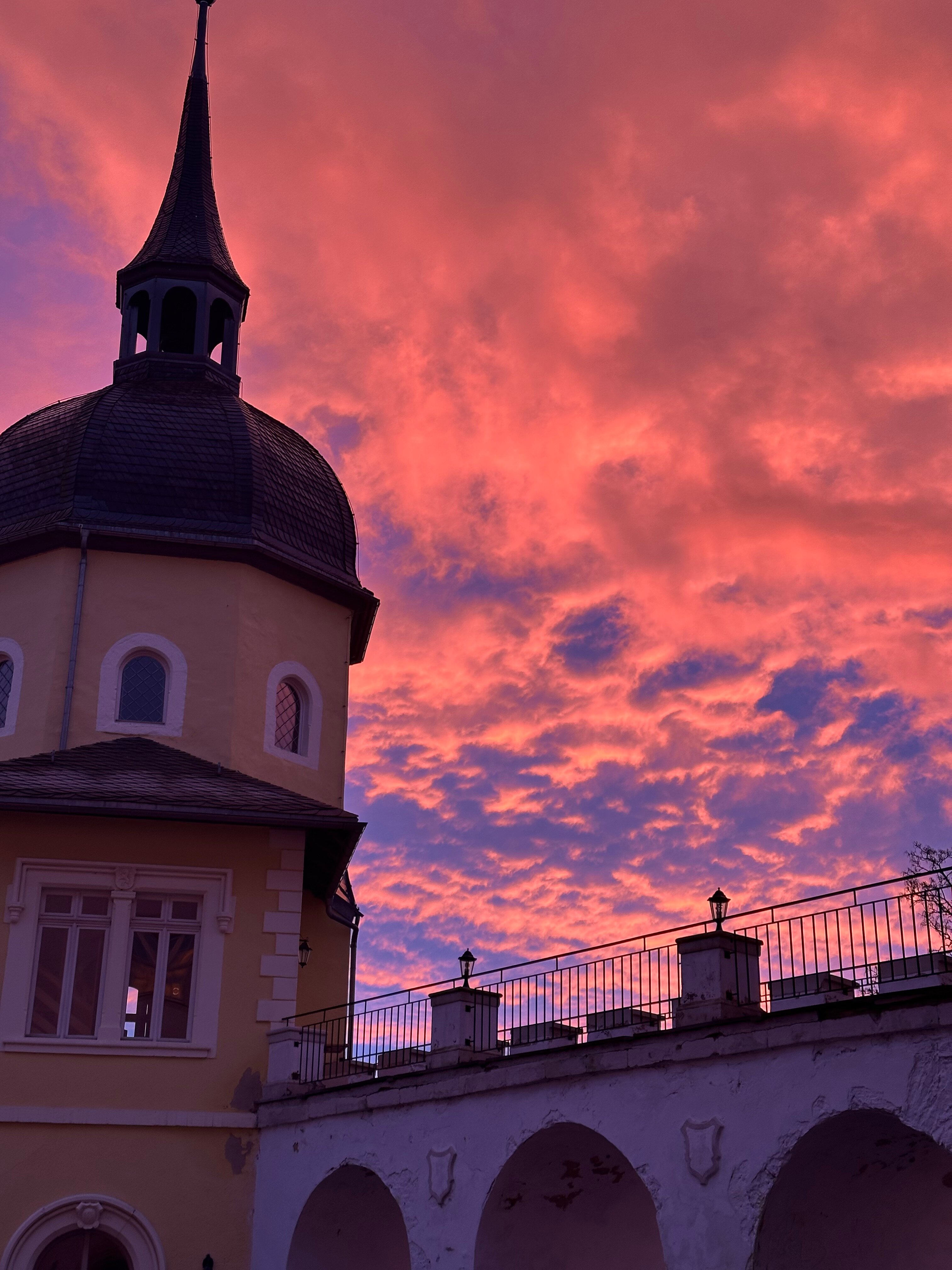 普斯臣斯汀城堡酒店-官方
