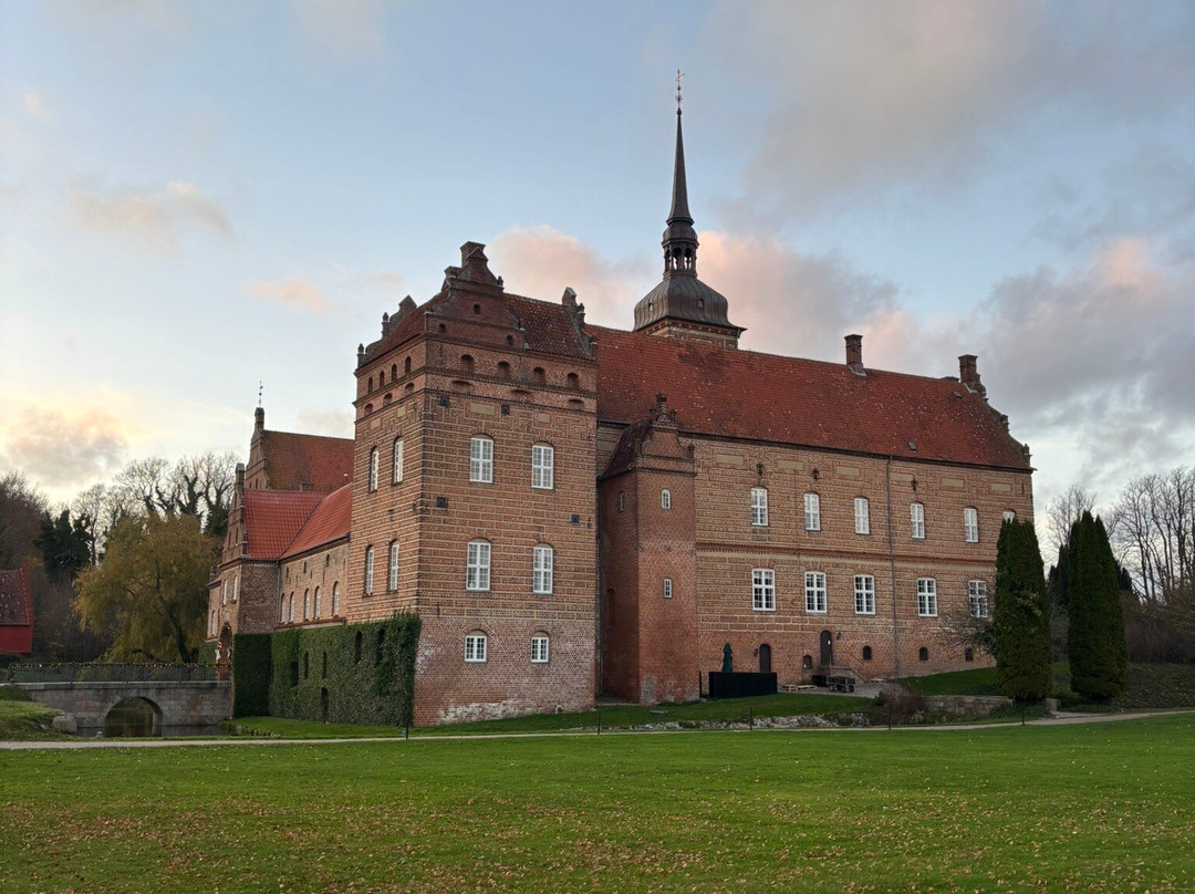 Holckenhavn Slot主图