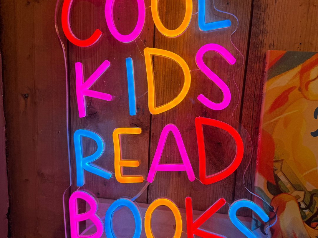 Prismatic Pages-奥斯陆必去景点