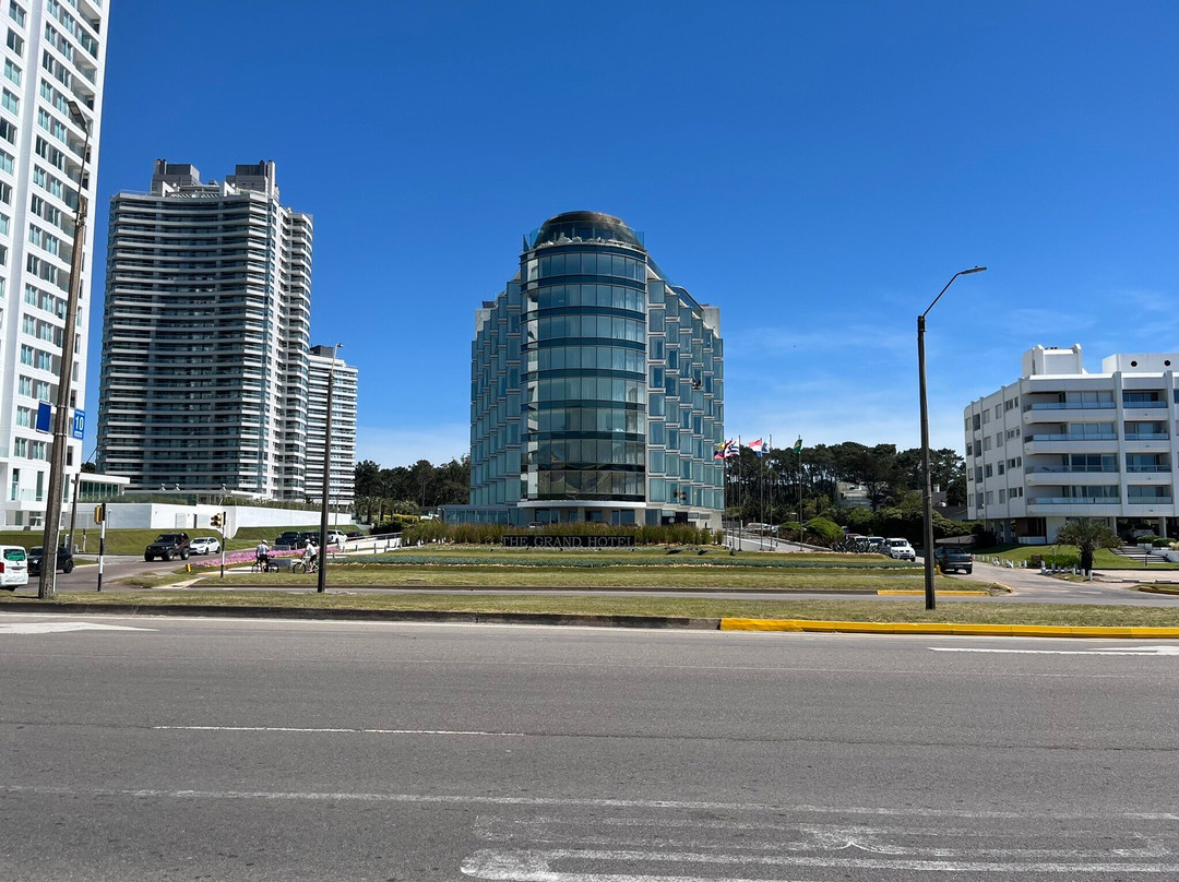 The Grand Hotel主图