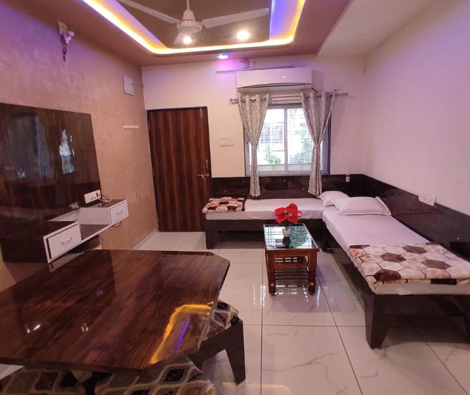 Natkhat Homestay