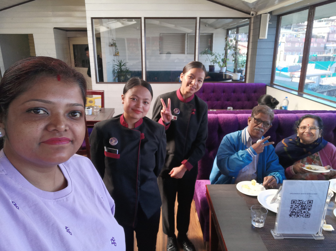 Sumitel Hotel 500 meters from Mall Road主图