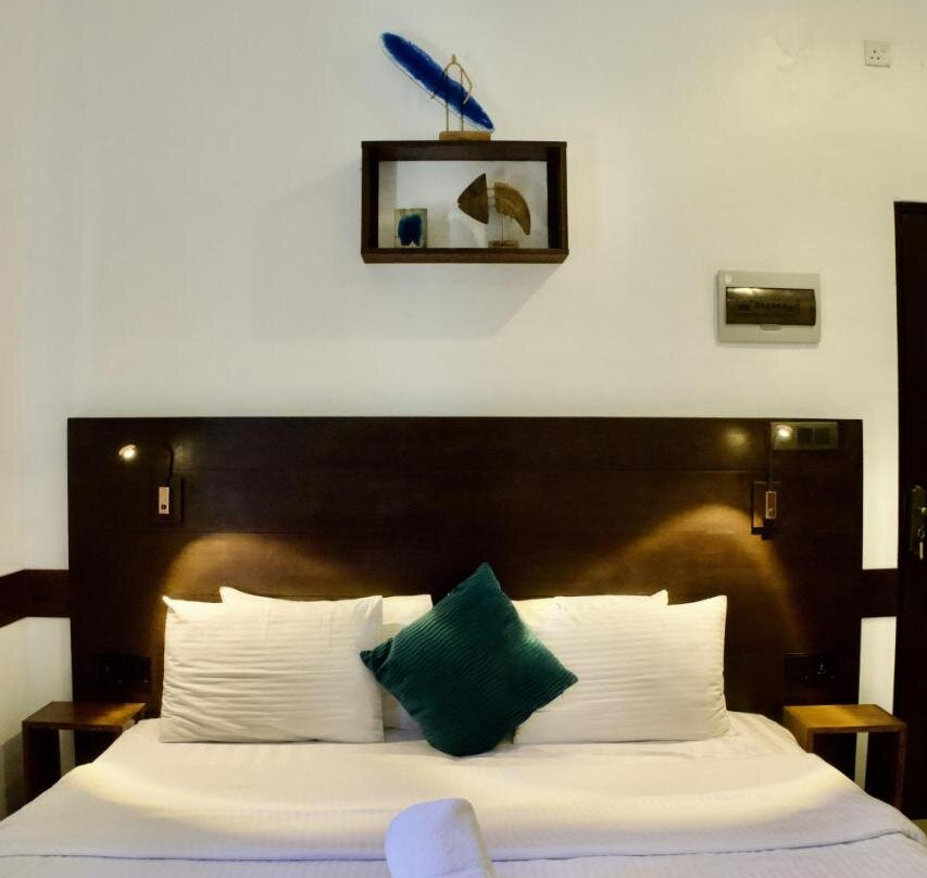 Samaik Thulusdhoo Inn