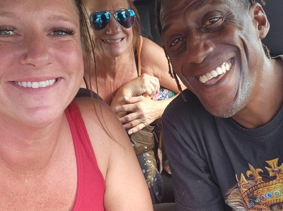 Any Likkle Ting U Need-内格里尔必去景点