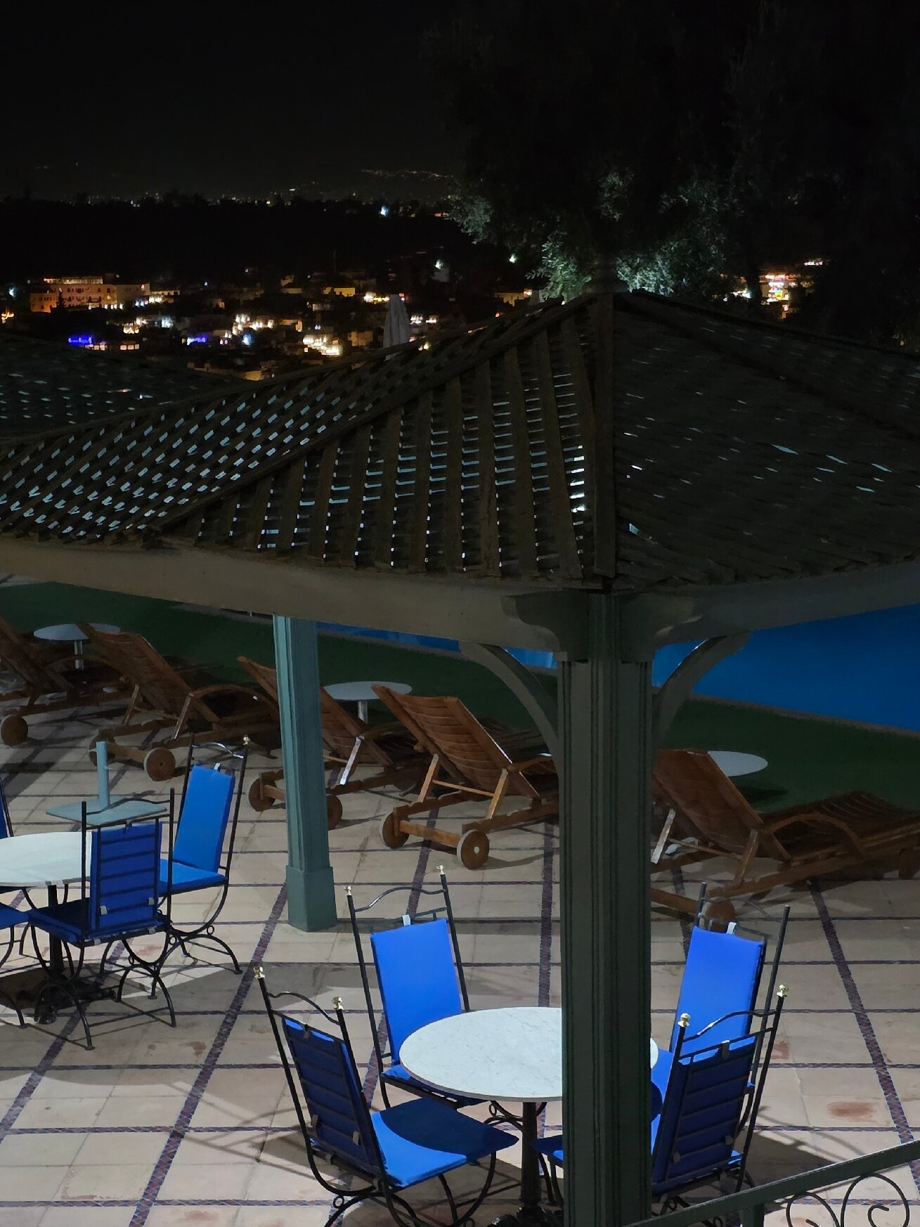 勒斯梅尼德斯酒店-官方