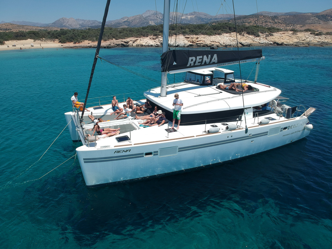 Naxos Yachting Catamarans | Rena | Anassa | Steve | Paciphae | Danae |-纳克索斯必去景点