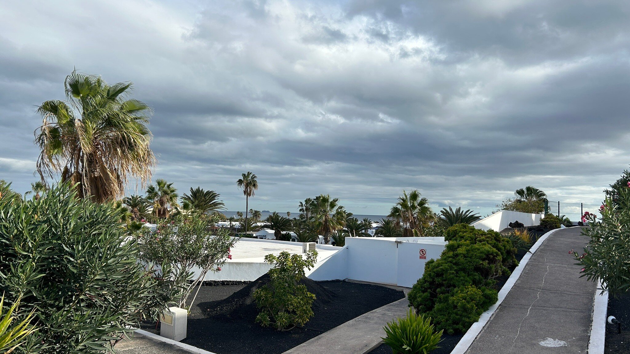 科斯塔萨尔公寓酒店-官方