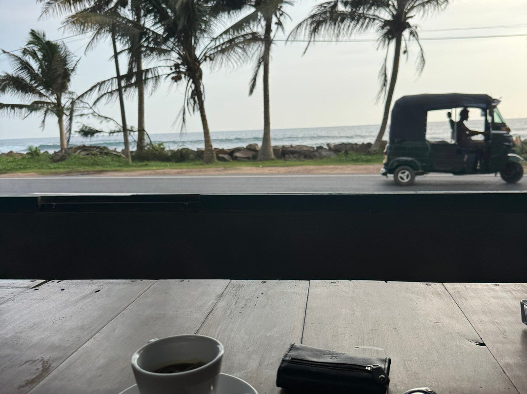 RockVin Cafe and Surfer's Inn主图