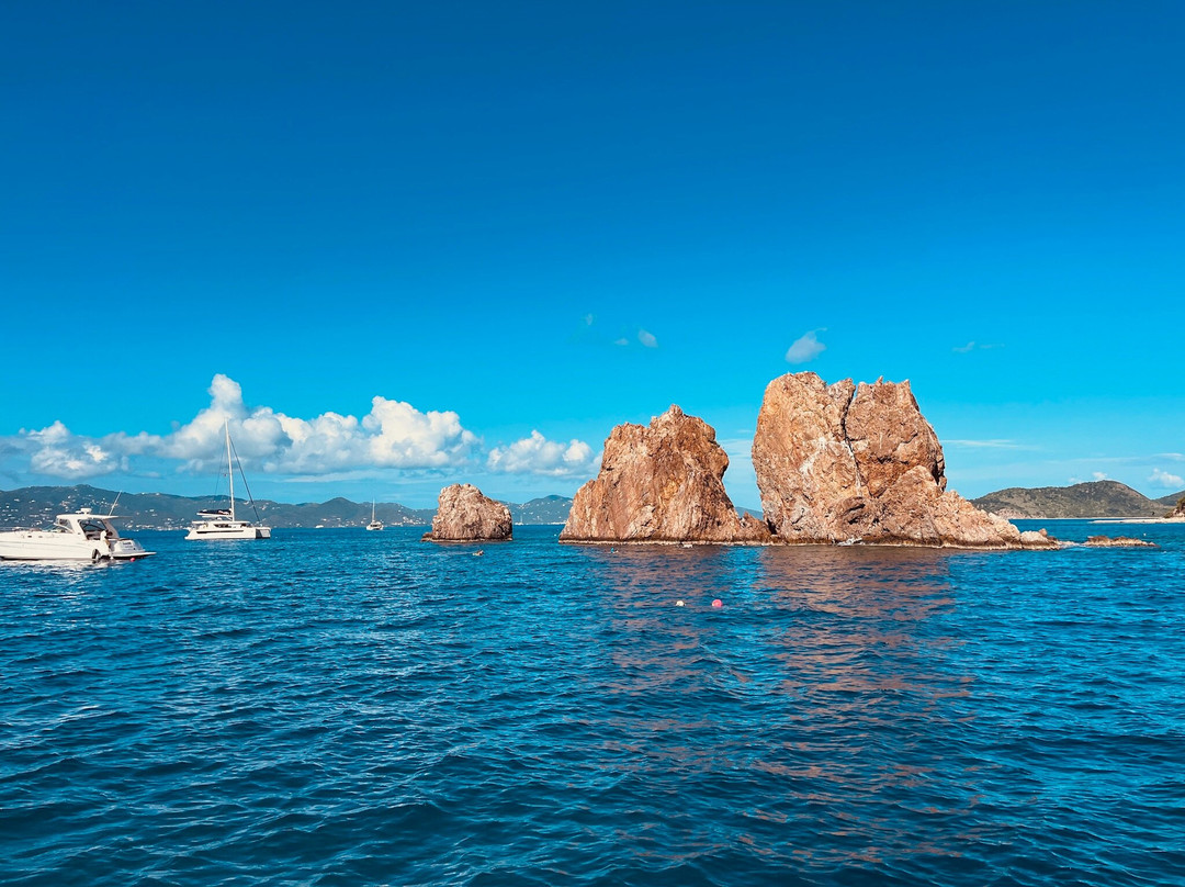 Flyaway Charters-Coral Bay必去景点