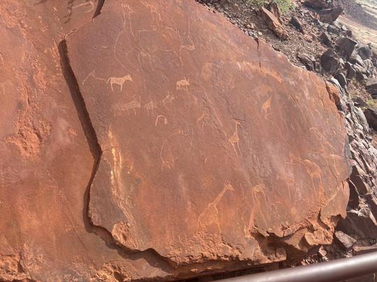 特威菲尔泉-达马拉兰必去景点