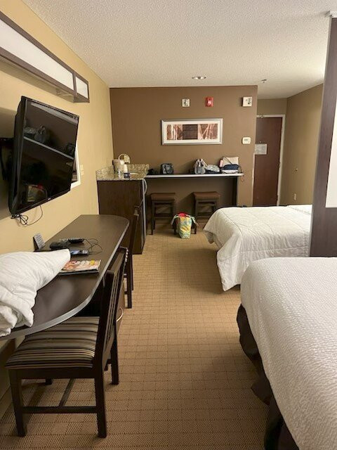 圣克莱尔维尔麦客达套房酒店主图