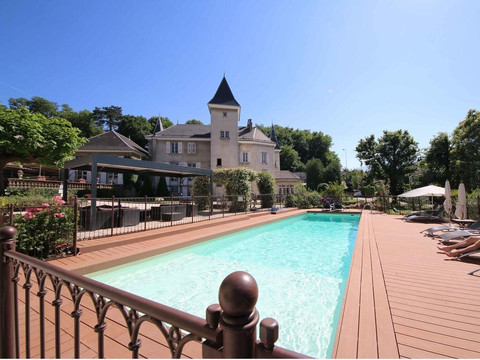 都尉城堡和Spa酒店