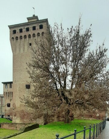 Antica Rocca di Cento-琴托必去景点