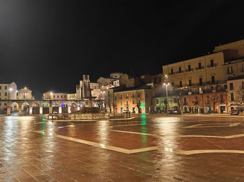 Centro Storico di Sulmona-苏尔莫纳必去景点