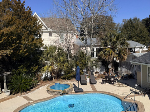 Captain Newton's Inn主图