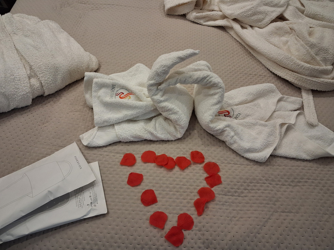 Iaquinta宫 - 房间及餐厅主图