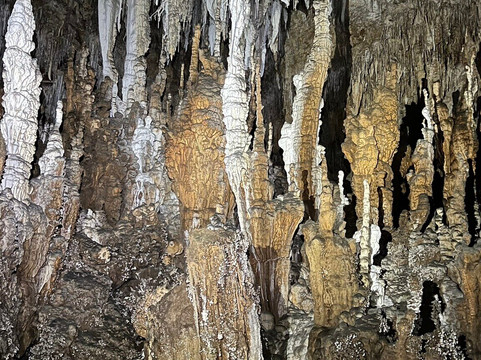 Caverna Sao Mateus-Sao Domingos必去景点