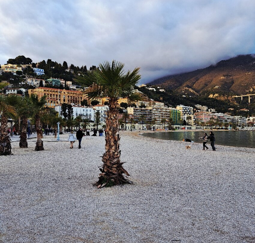 Plage des Sablettes-芒通必去景点