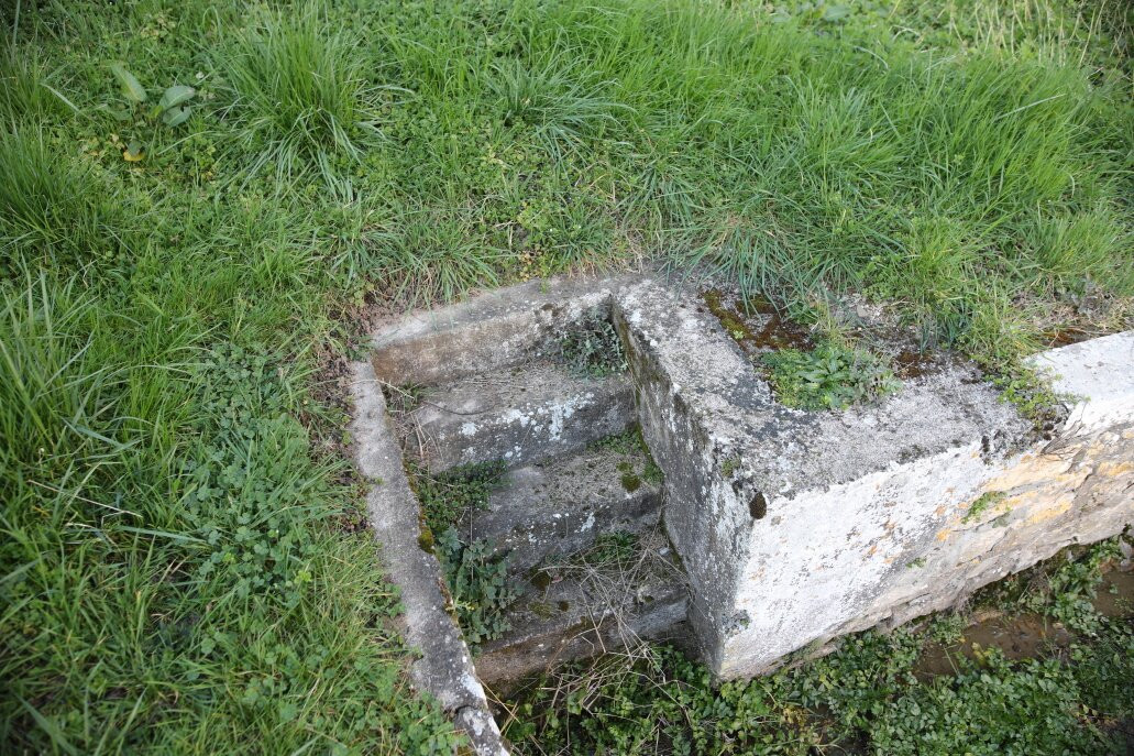 Le lavoir du Chemin des Courses-Crissey必去景点