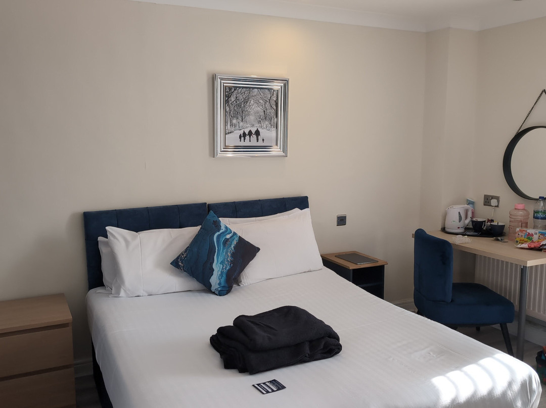 克鲁斯山顶酒店主图