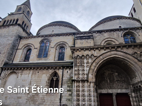Cathédrale Saint-Étienne-Cahors必去景点