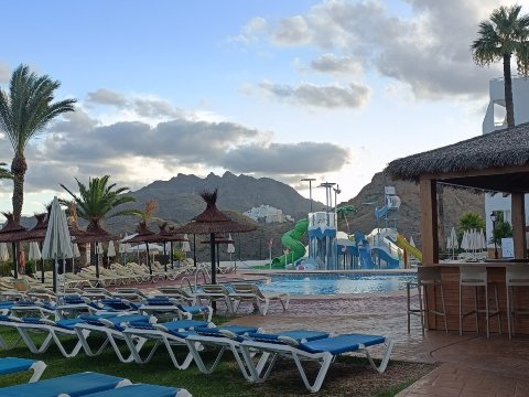 瑟维集团滨海马尔酒店-官方