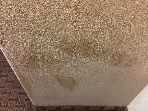 南萨莱纳舒适套房酒店主图