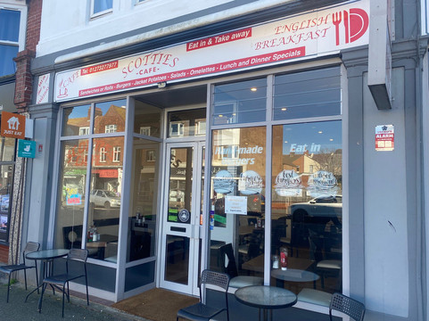 Scotties Cafe主图