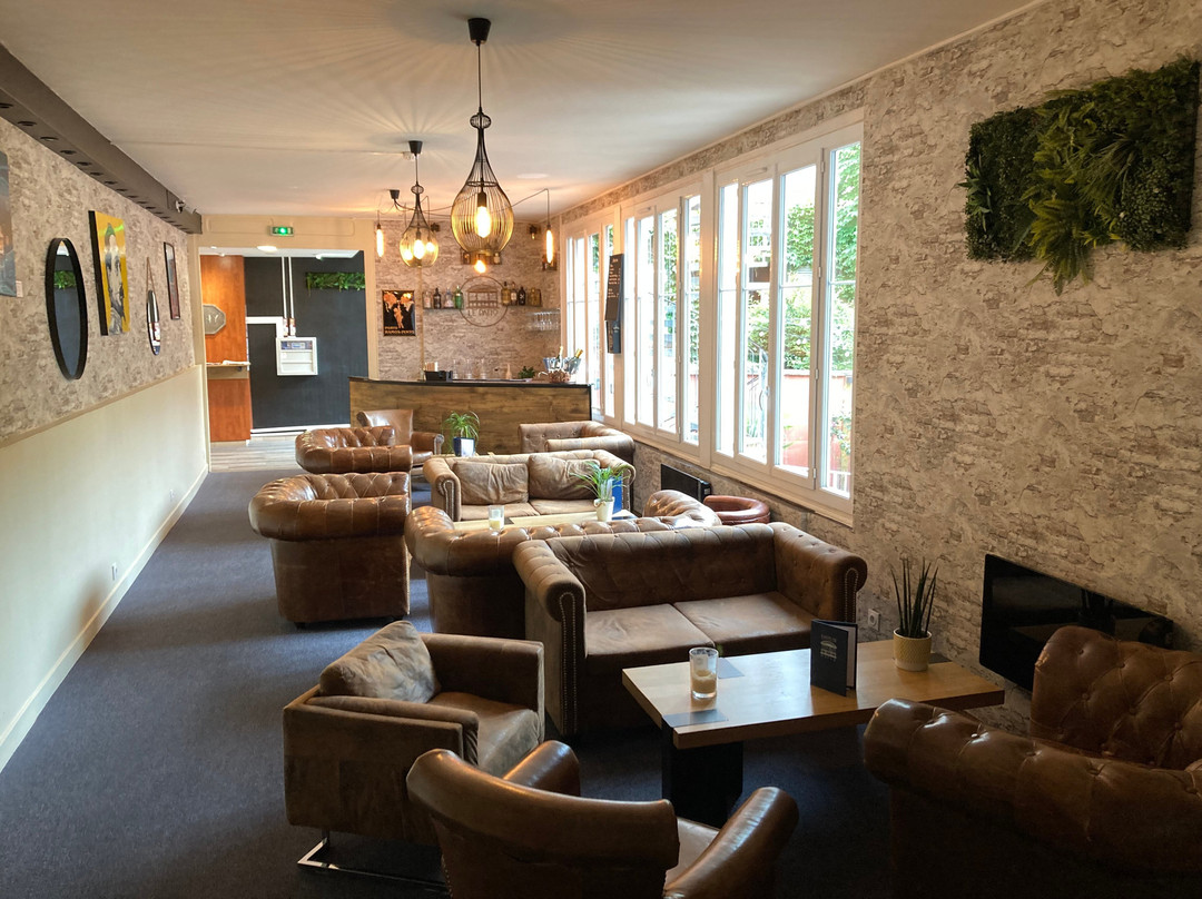 Hôtel & Restaurant le Patio Vichy主图