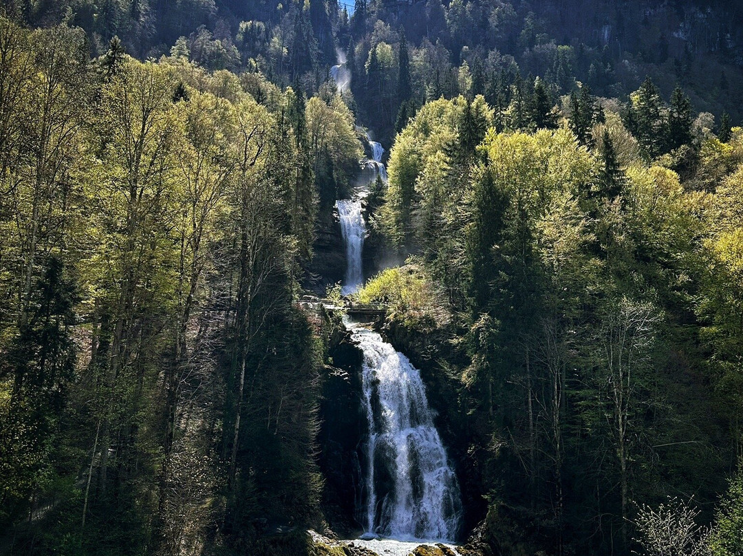 Giessbach Falls-吉特霸赫必去景点