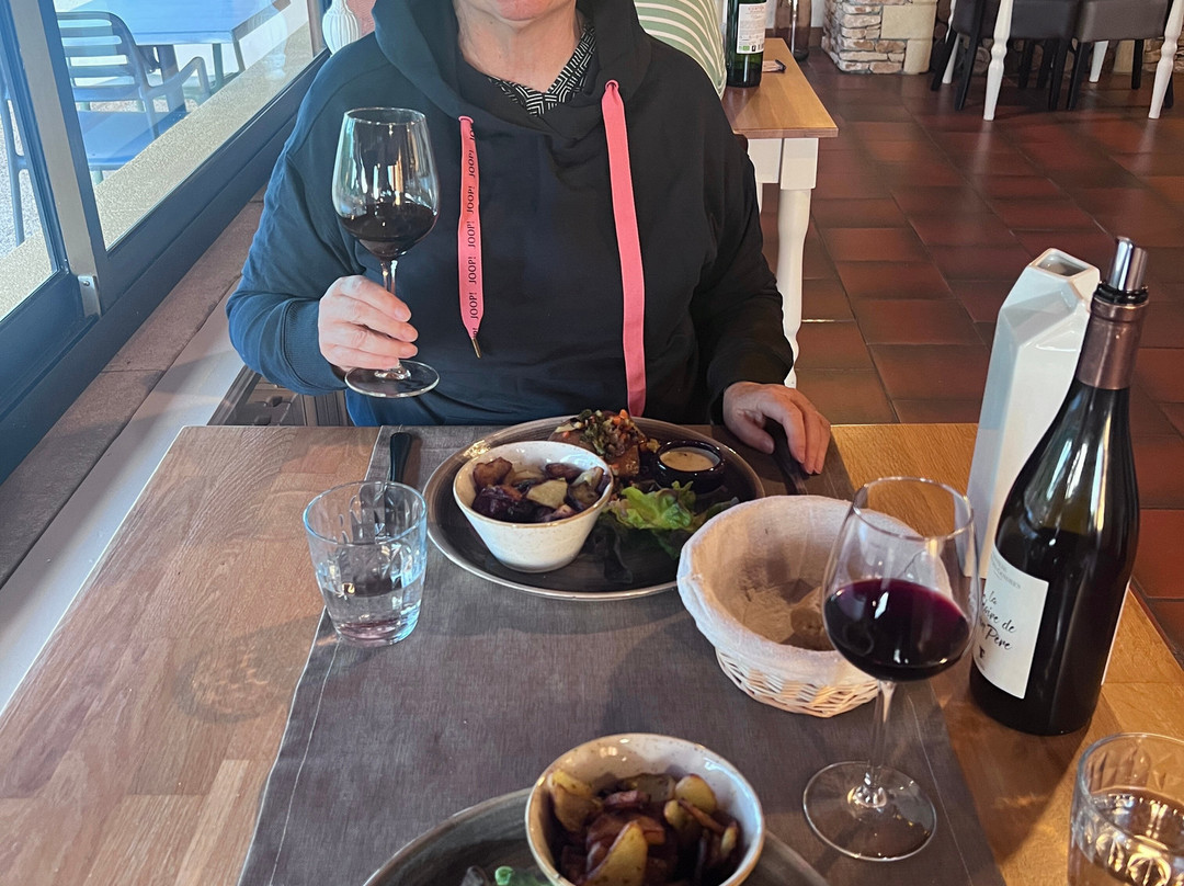 多梅因罗尼酒店主图