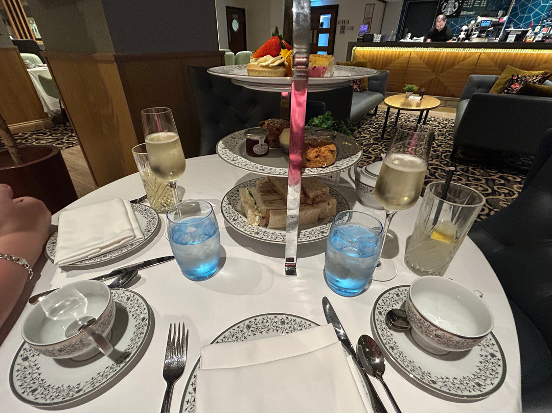 Felbridge Gatwick Hotel & Spa主图