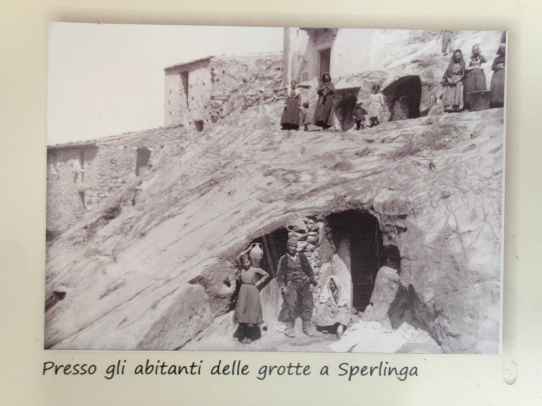 Castello Di Sperlinga-Sperlinga必去景点