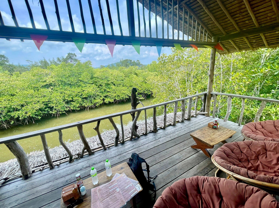Lily’s Riverhouse