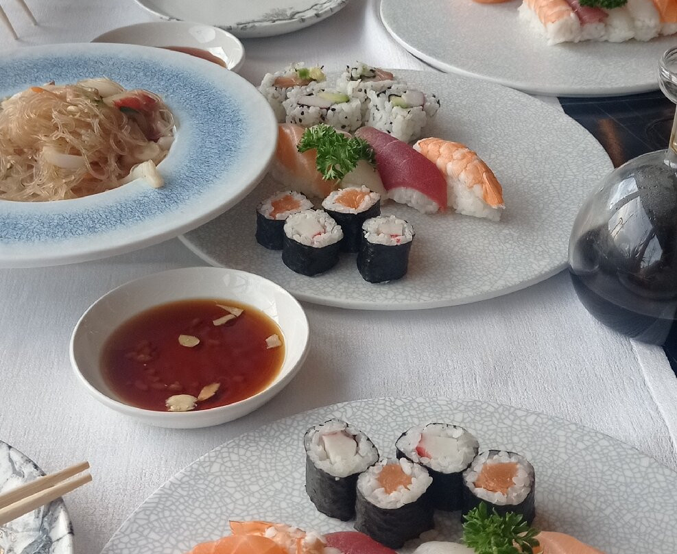 Sushi River