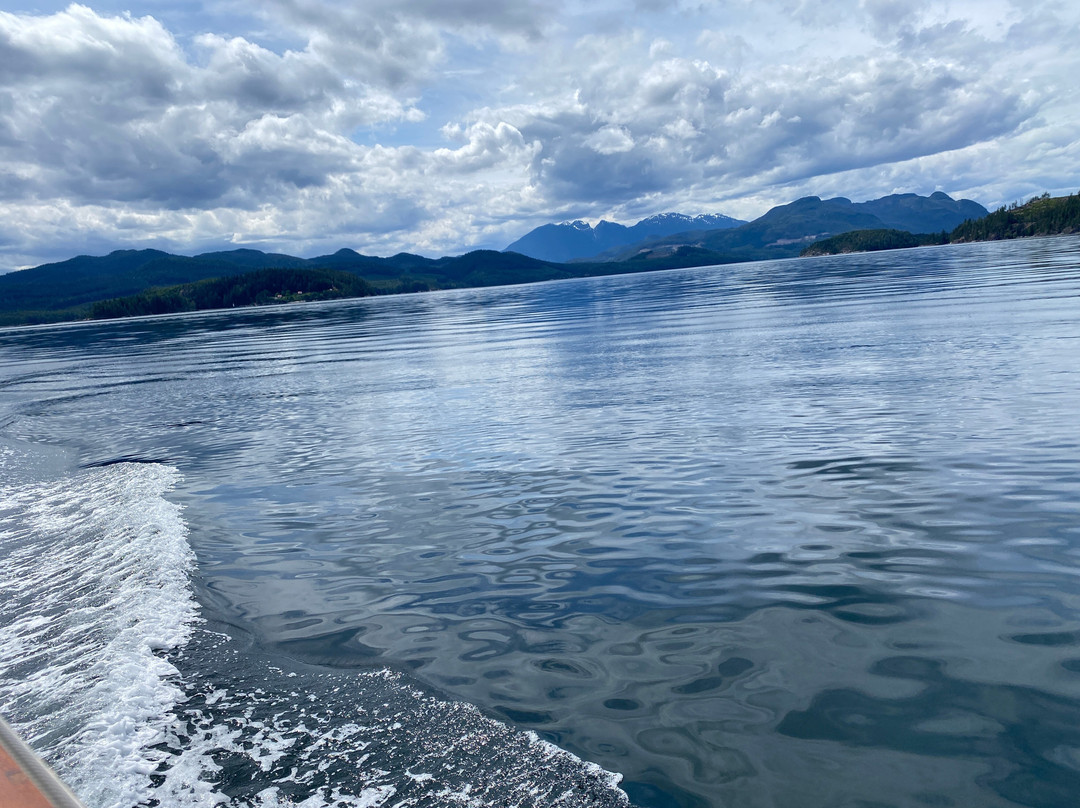 Outer Shores Expeditions-Mill Bay必去景点