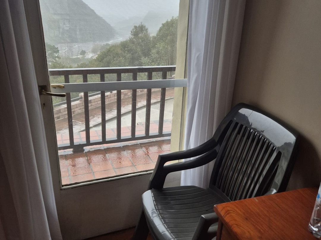 德浴场雷耶斯温泉酒店主图