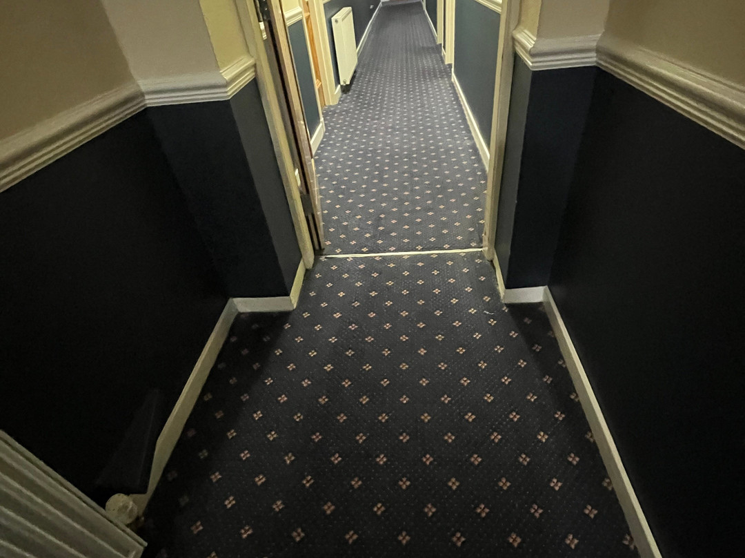 Royal Hotel主图