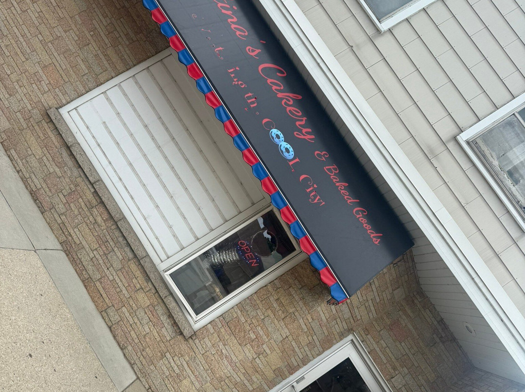 Christina’s Cakery & Baked Goods