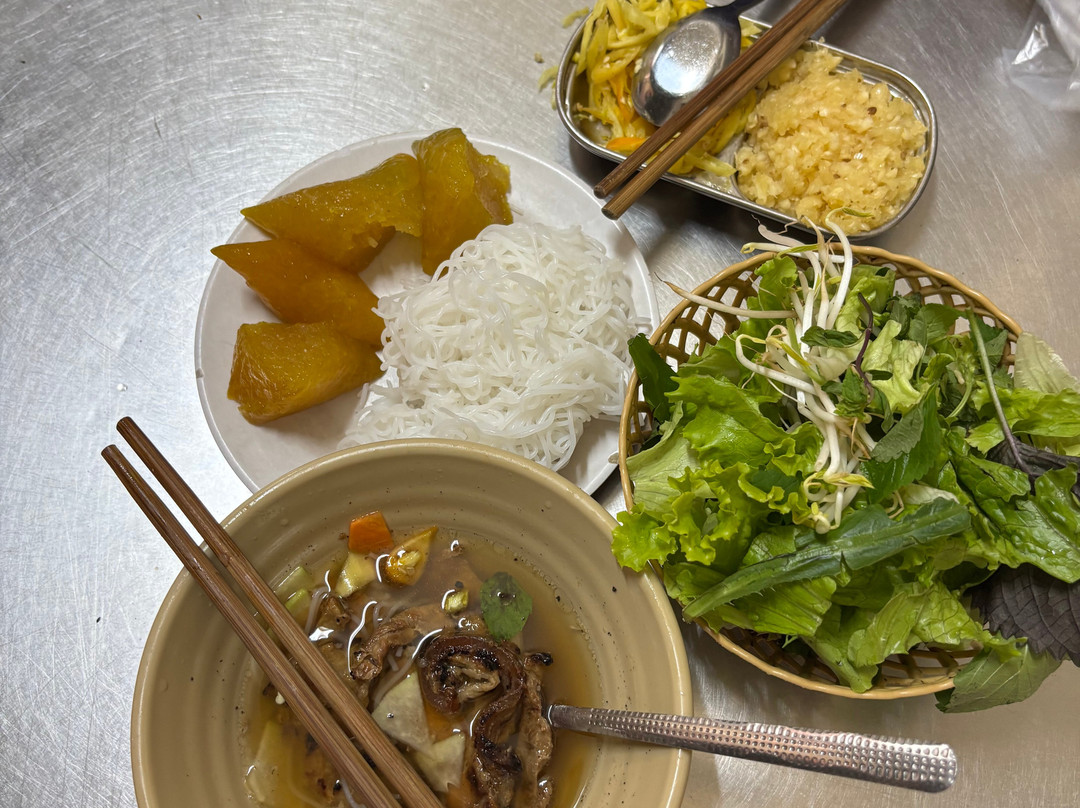Chef Duyen's Home Cooking Classes & Tours-Ba Dinh必去景点